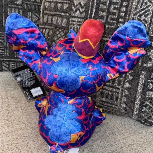 Disney limited edition stitch crashes aladdin - Picture 3 of 6